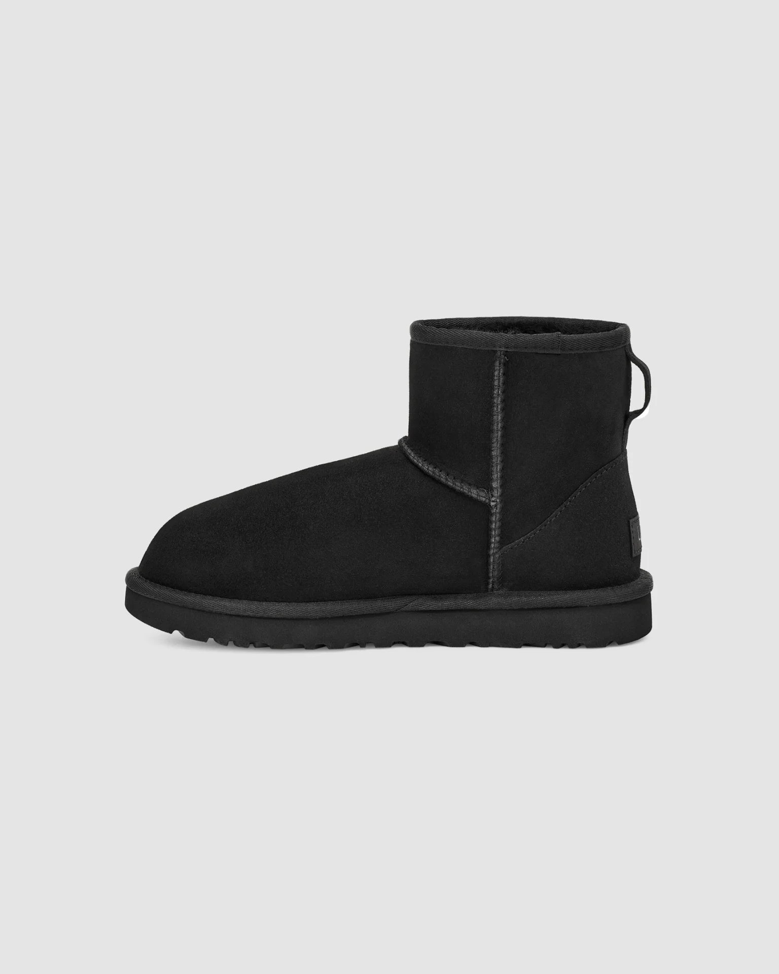 UGG W Classic Mini II Black - hvittrad.no