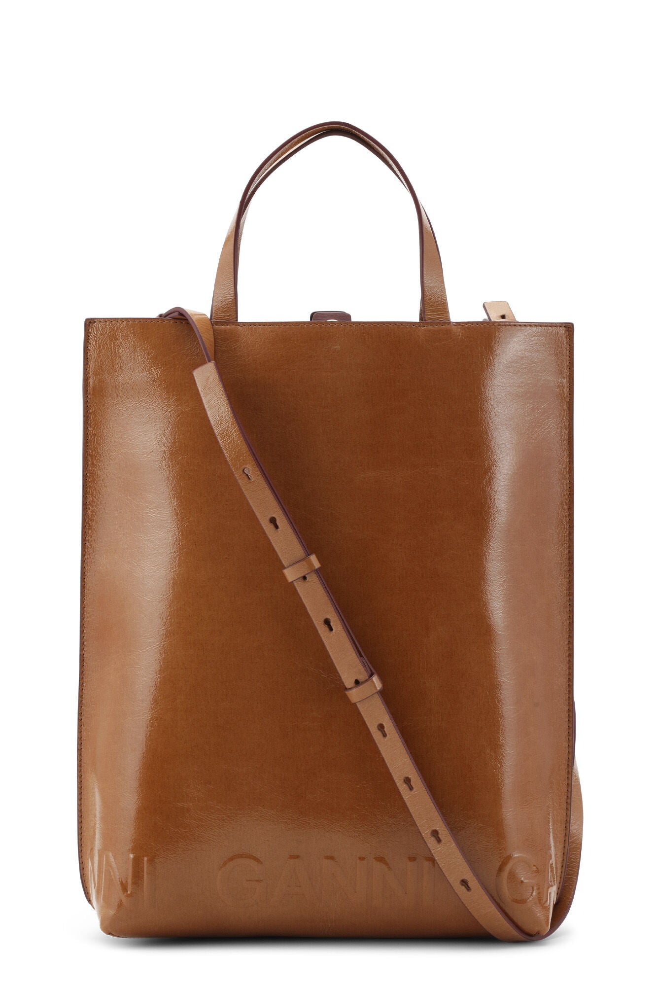 Ganni Banner Medium Tote Strap Naplack Caramel Café - hvittrad.no