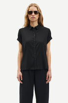 Samsøe Samsøe Majan SS Shirt 9942 Black - hvittrad.no