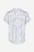 Samsøe Samsøe Majan SS Shirt 9942 Meadow Light Blue - hvittrad.no