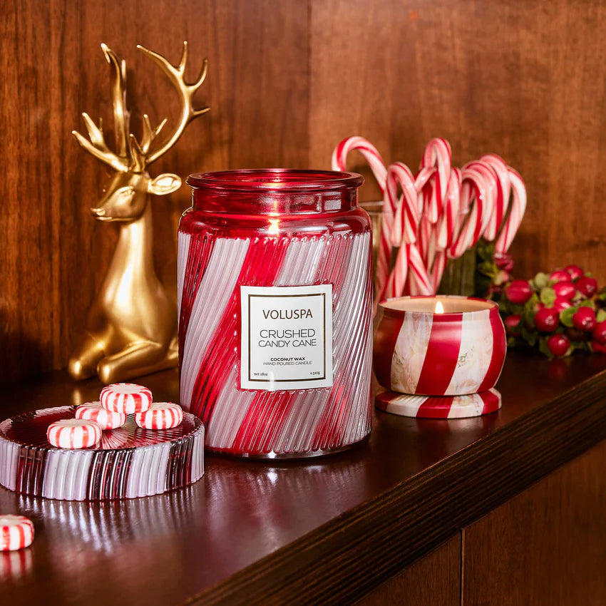 Voluspa Mini Tin Candle - Crushed Candy Cane 113g -hvittrad.no