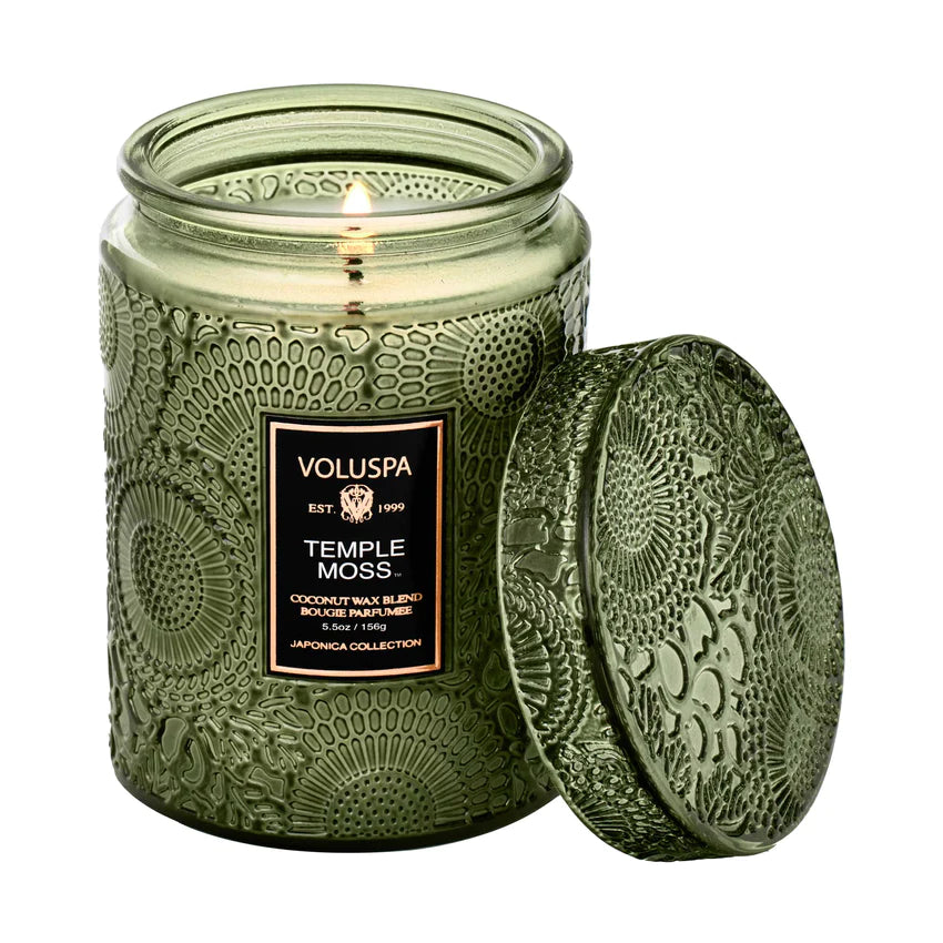 Voluspa Small Jar Candle - Temple Moss 156g - hvittrad.no