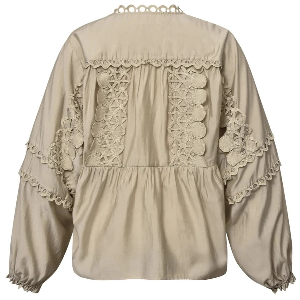 Gossia KaiaGO Lace Blouse Sand - hvittrad.no