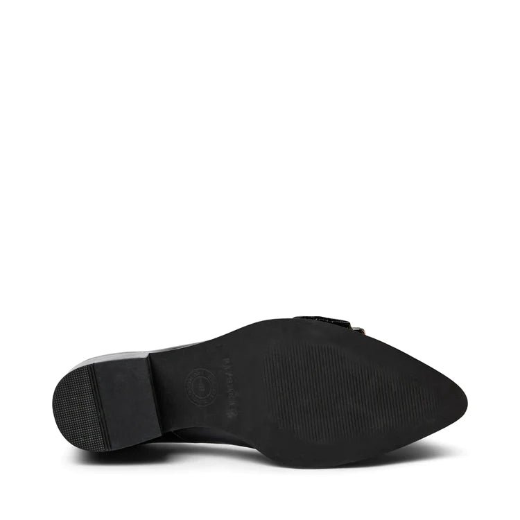 Pavement Saso Black Patent - hvittrad.no