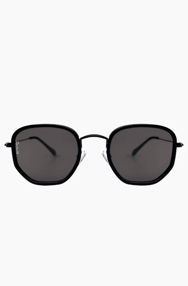 Otra Eyewear Tate Black/Smoke - hvittrad.no