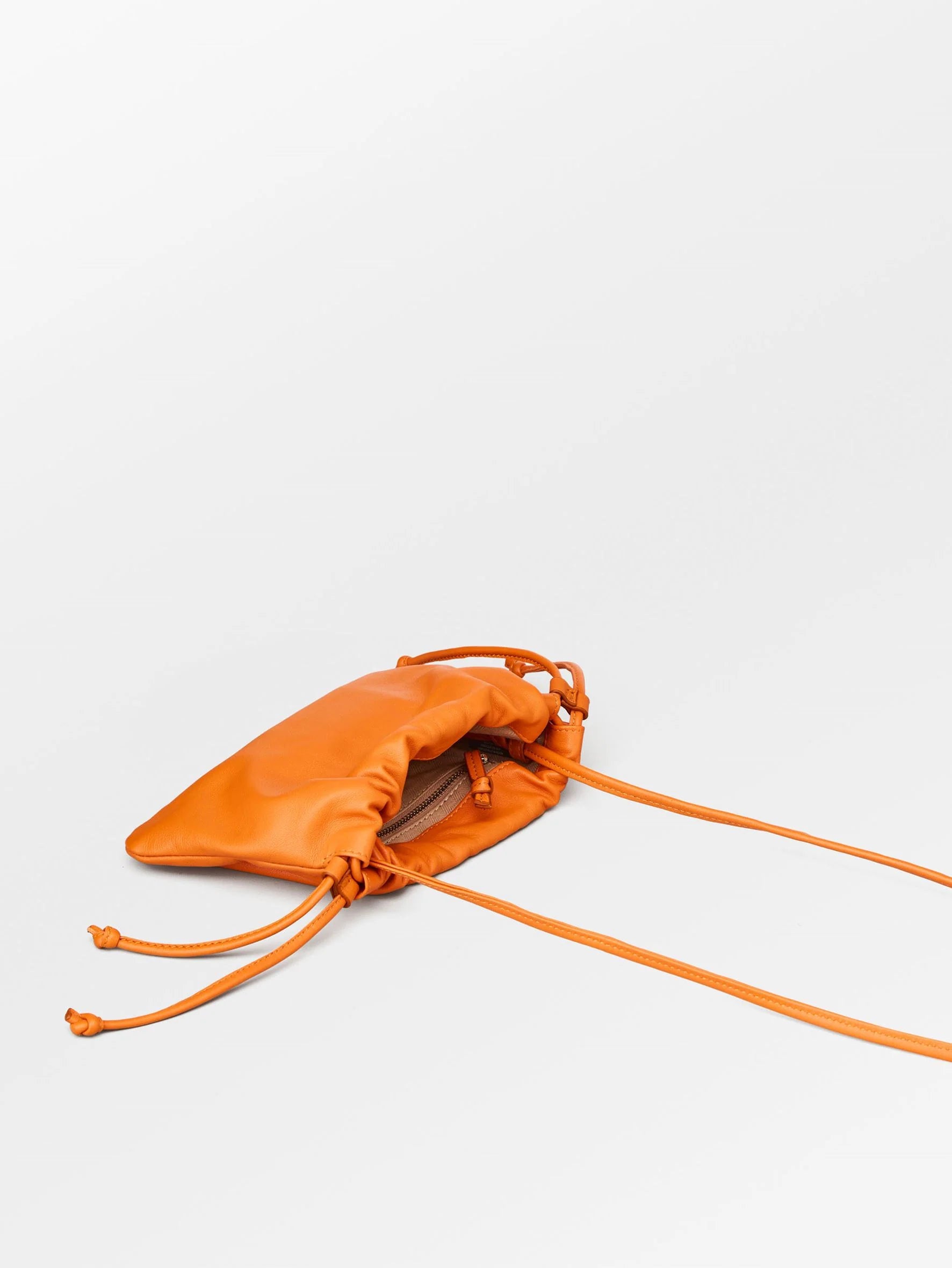 Beck Söndergaard Lamb Adalyn Bag Persimmon Orange - hvittrad.no